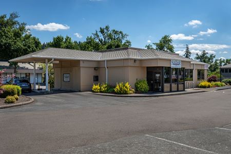 A look at Stand Alone Drive-Thru Opportunity Retail space for Rent in Gladstone