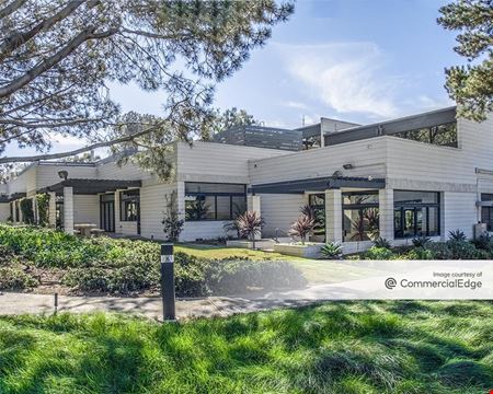 A look at 11011 North Torrey Pines Road commercial space in San Diego