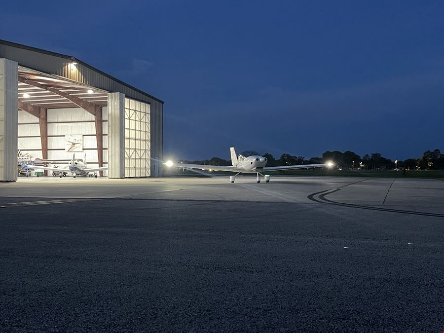 DeLand Airport Hangar Space