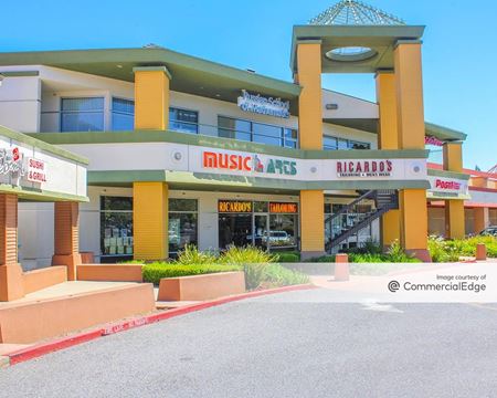 A look at Hacienda Shopping Center - 771-799 East El Camino Real Commercial space for Rent in Sunnyvale