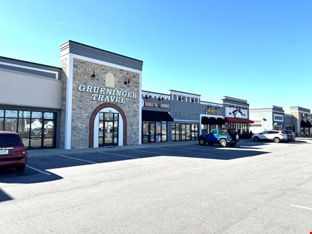 A look at Shoppes of Illinois Road commercial space in Fort Wayne