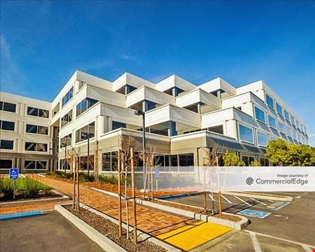 A look at 989 at MetroCenter commercial space in Foster City
