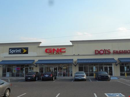 A look at Palmhurst Plaza Retail space for Rent in Palmhurst