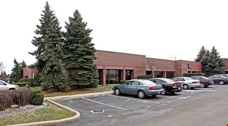 A look at Triangle Corporate Center commercial space in Elk Grove Village