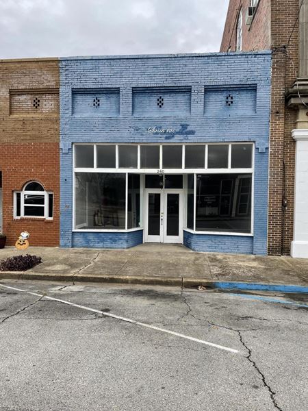A look at 240 E Main St commercial space in Okolona