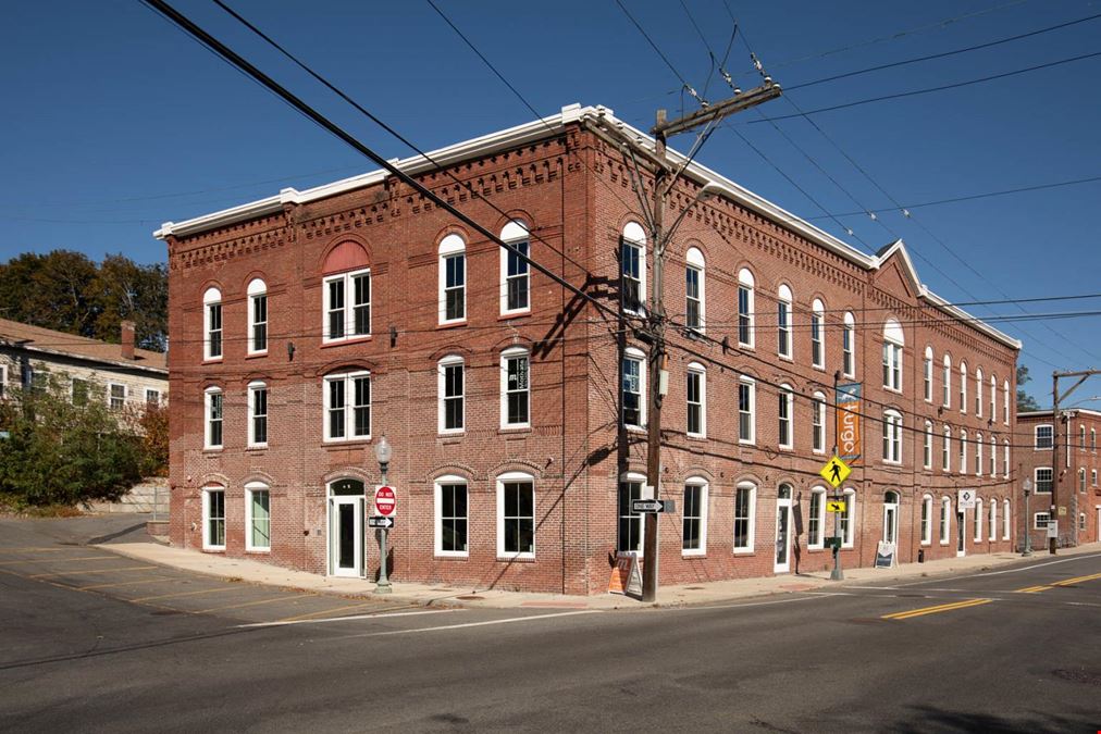 Beautiful Office/Retail Space in Downtown Amesbury