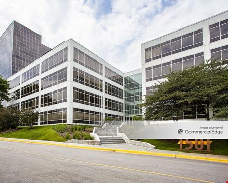 A look at Schaumburg Corporate Center - 1501 East Woodfield Road Office space for Rent in Schaumburg