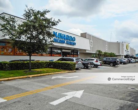A look at West Lake Shopping Center commercial space in Miami