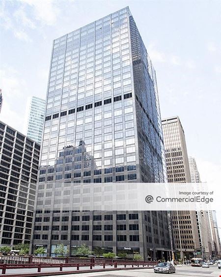 A look at 150 South Wacker Drive commercial space in Chicago