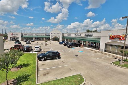 A look at Stonegate Shopping Center Retail space for Rent in Houston