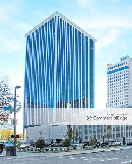 A look at One Union National Plaza Office space for Rent in Little Rock