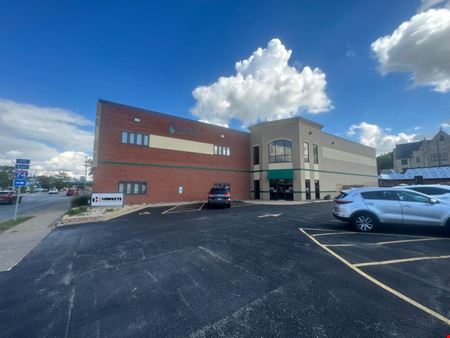 A look at 1830 6th Ave commercial space in Moline