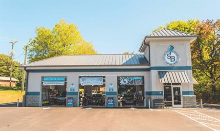 A look at New 15-Yr. Strickland Brothers | Established Location with Corporate Guaranty | 129,233 Residents in Trade Area commercial space in Algonquin