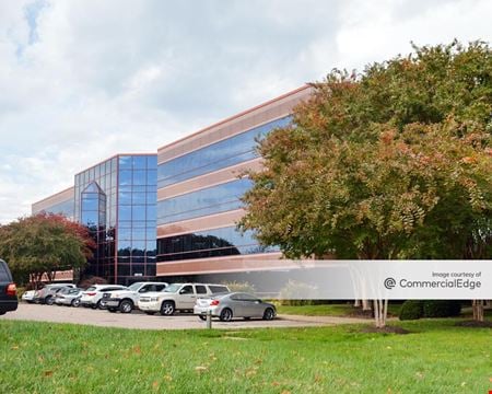 A look at Rowe Plaza Office space for Rent in Glen Allen
