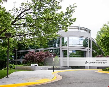 A look at Fair Lakes One Office space for Rent in Fairfax