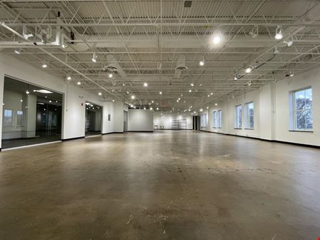 A look at 2400 East Devon Avenue Commercial space for Rent in Des Plaines