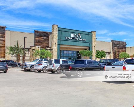 A look at Hill Country Galleria Commercial space for Rent in Bee Cave