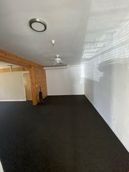 A look at 3971 Durock Road commercial space in Shingle Springs
