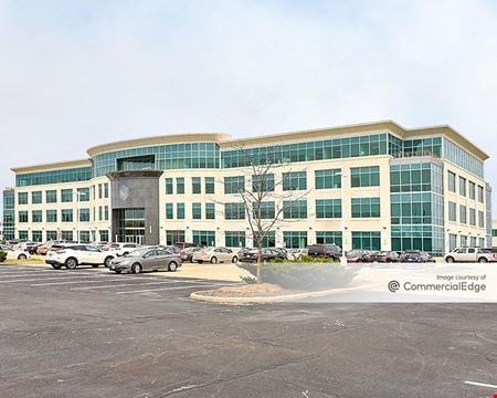 A look at DDR Office Building Office space for Rent in Beachwood