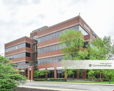 A look at 9800 Crosspoint Boulevard commercial space in Indianapolis