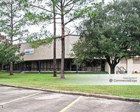 A look at Pine Forest Business Park - 502 Garden Oaks Blvd commercial space in Houston