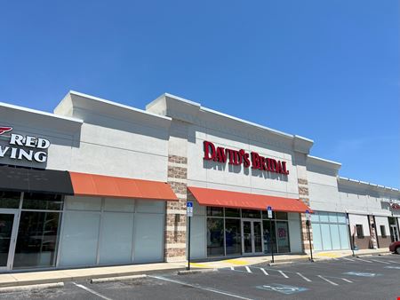 A look at Airport Davis Plaza commercial space in Pensacola