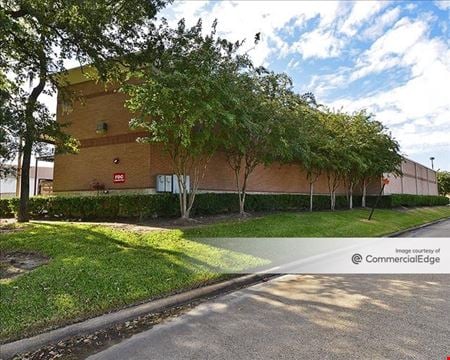 A look at Northchase Plaza Retail space for Rent in Houston